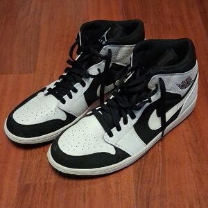 Men's Jordan 1 Mid Tuxedo Black and White High-Top Sneakers Size 13